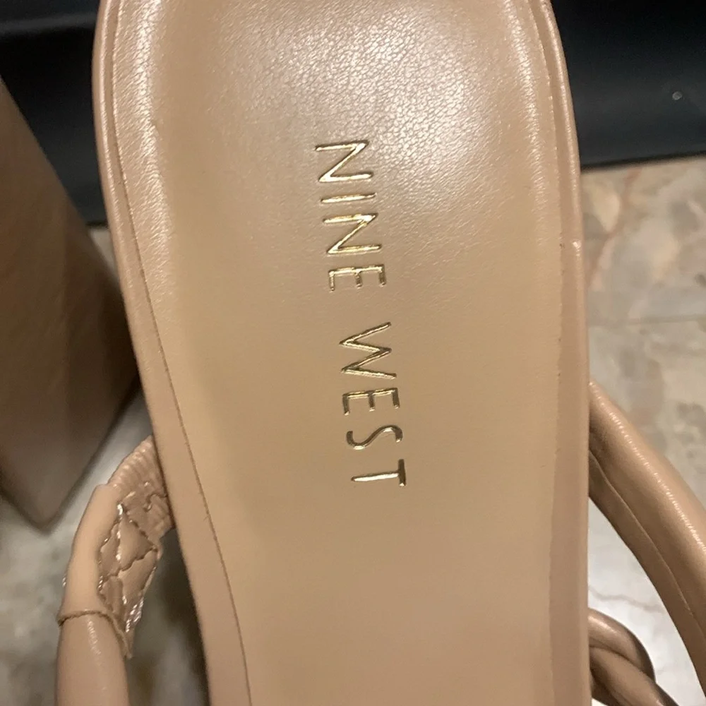 Nine West Women's Tan Sandals, Size 8.5. New W/O Box